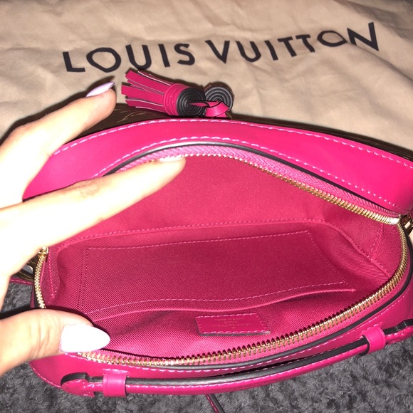 Louis Vuitton SAINTONGE SOLD - Picture 3 of 5